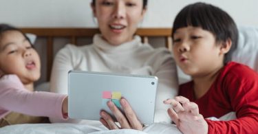screen time health impacts and solutions